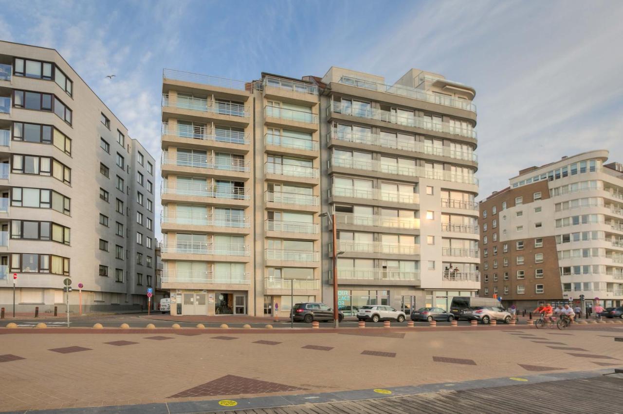 Appartementen Op De Zeedijk In Knokke Op De 3E En 4E Verdieping Van Logie Marie Exterior photo